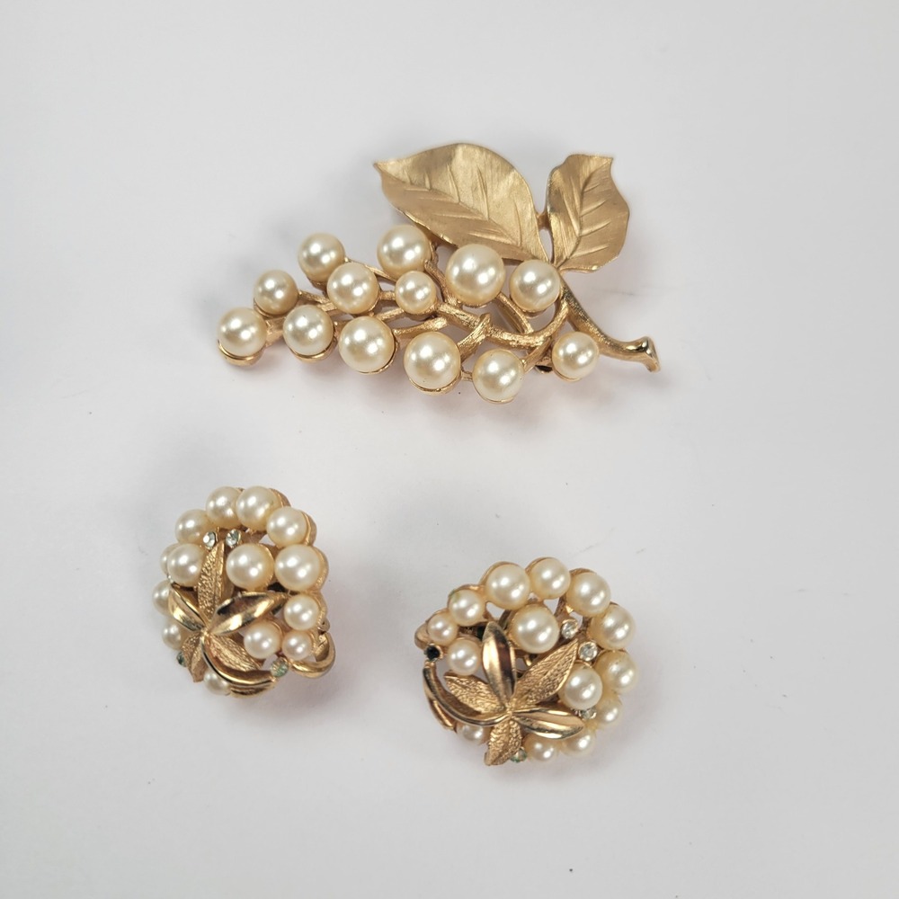 Vintage Crown Trifari Faux Pearl Leaf Brooch and Clip On Earring Set Jewelry